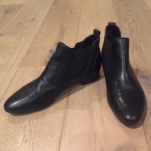 Zoe + Luca Women’s Ringo Ankle Boots sz 6.5